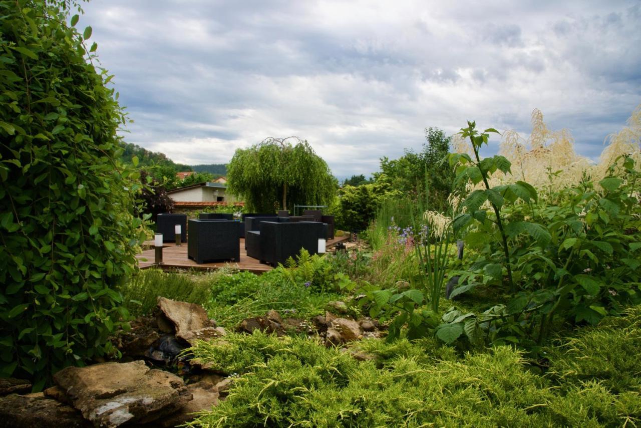 Les Nympheas 52 Bed & Breakfast Orges Exterior photo