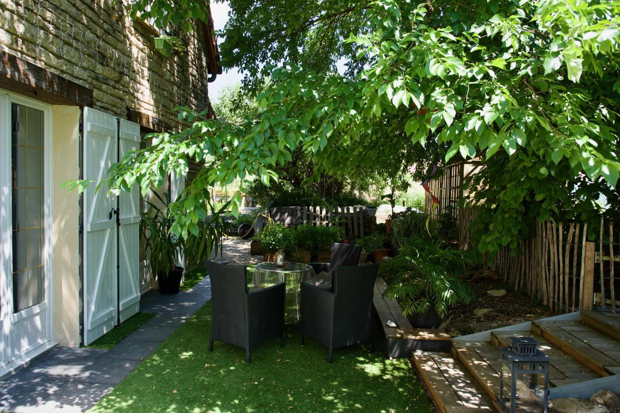 Les Nympheas 52 Bed & Breakfast Orges Exterior photo